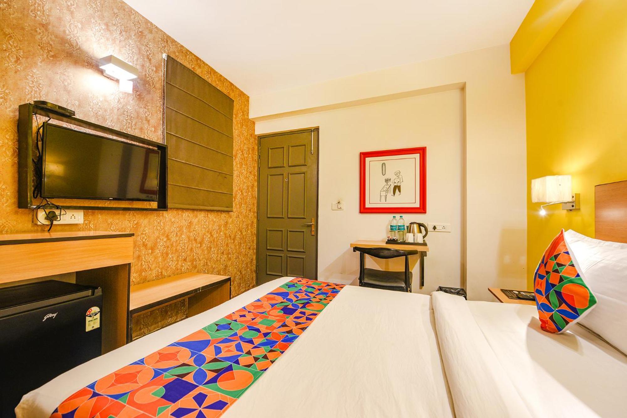 Fabhotel Old Meple Leaf Gurgaon Exterior photo
